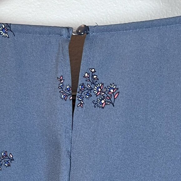 LC Lauren Conrad Women's Bell Sleeve Blouse Size XL Blue Floral Split Back - Picture 5 of 11